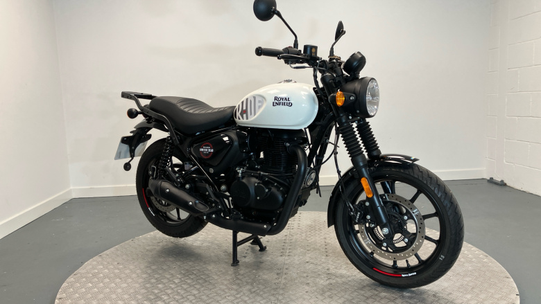 Royal Enfield Hntr 350 Rebel Red (23MY)